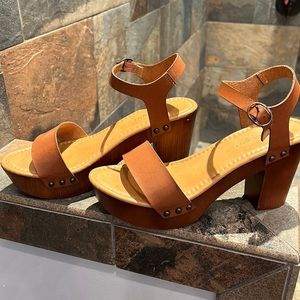 Madden Girl platform sandal